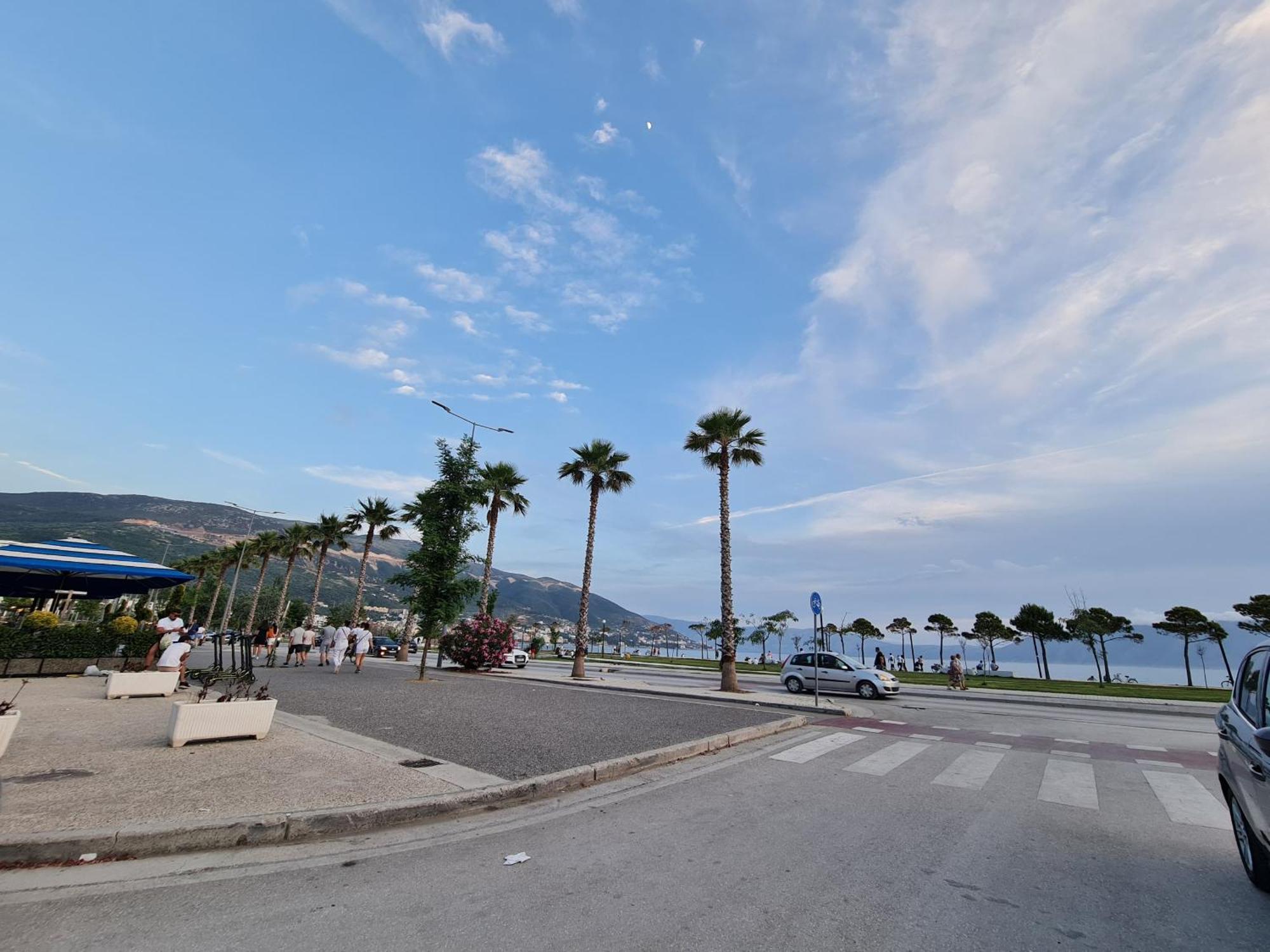 Seascape Apartments Vlorë エクステリア 写真